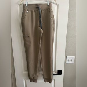 Figs Tall High Waisted Jogger Scrub Pant small in Latte